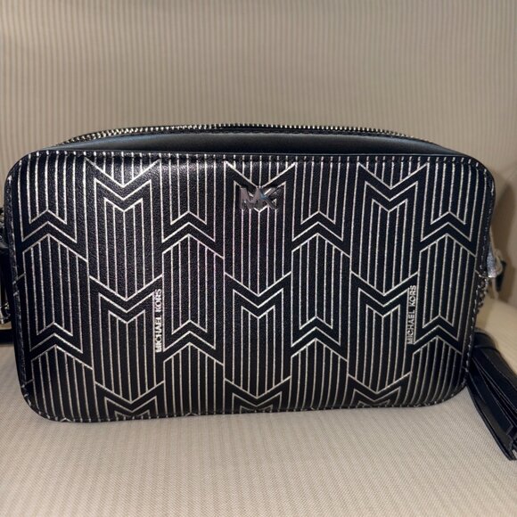Michael Kors Metallic Deco Small Leather Camera / Crossbody Bag in Black - Picture 4 of 13